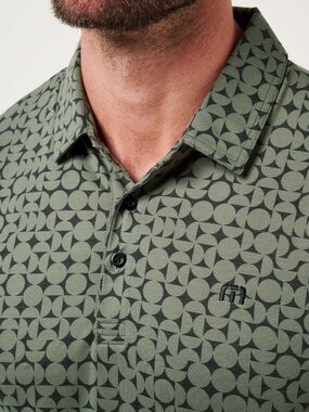 Travis Mathew Featherweight Caves Polo NWT